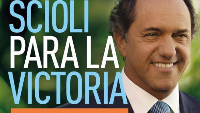 Scioli pegó un cambió de timón en su campaña gráfica