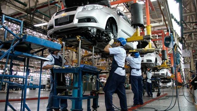 Clara recuperación de la industria automotriz al crecer 110% interanual en marzo