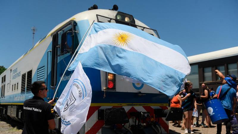 Uniendo Al País: Después De 30 Años El Tren Llegó A Mendoza