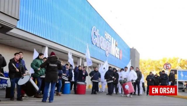 Iniciamos un camino hacia el 2001: Las grandes empresas despiden y suspenden trabajadores en forma masiva