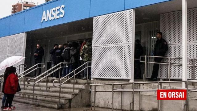 Desguace Estatal: Milei cerró la oficina de ANSES en Liniers y frenó la apertura de Chacarita